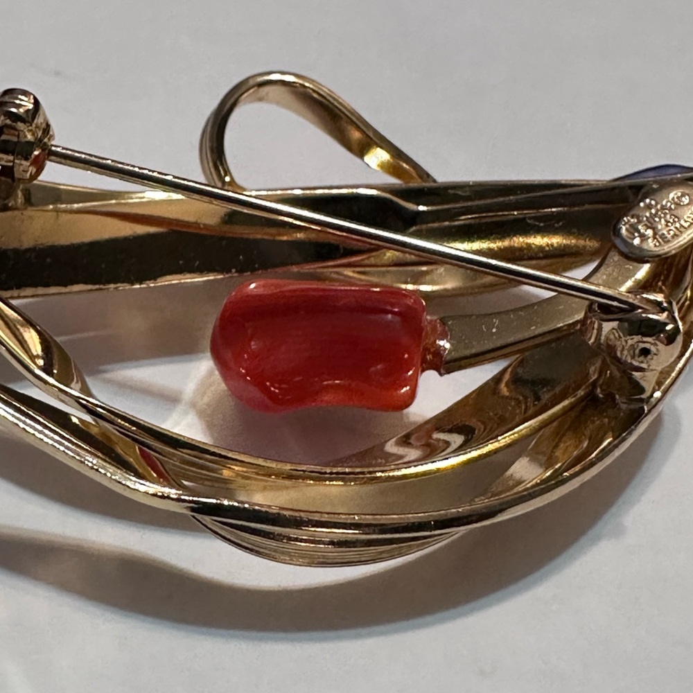 VTG Grosse Dior 1968 Gold tone Signed Red Coral Filigree Brooch Germany - Picture 5 of 13